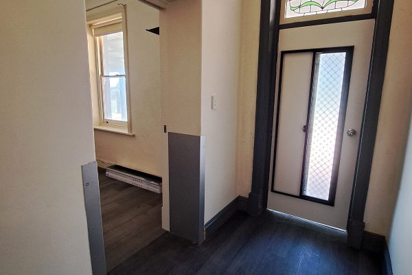 accessible-bathroom-eudunda-disability-renovation-manners-building-carpentry (22)