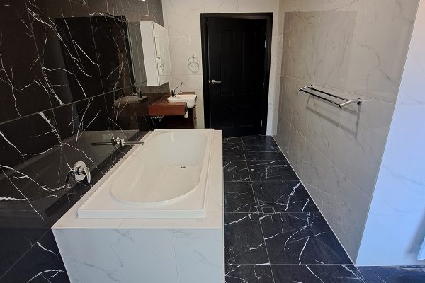 accessible-bathroom-eudunda-disability-renovation-manners-building-carpentry (6)