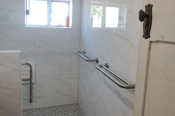 bathroom-renovation-modification-accessible-manners-building-1