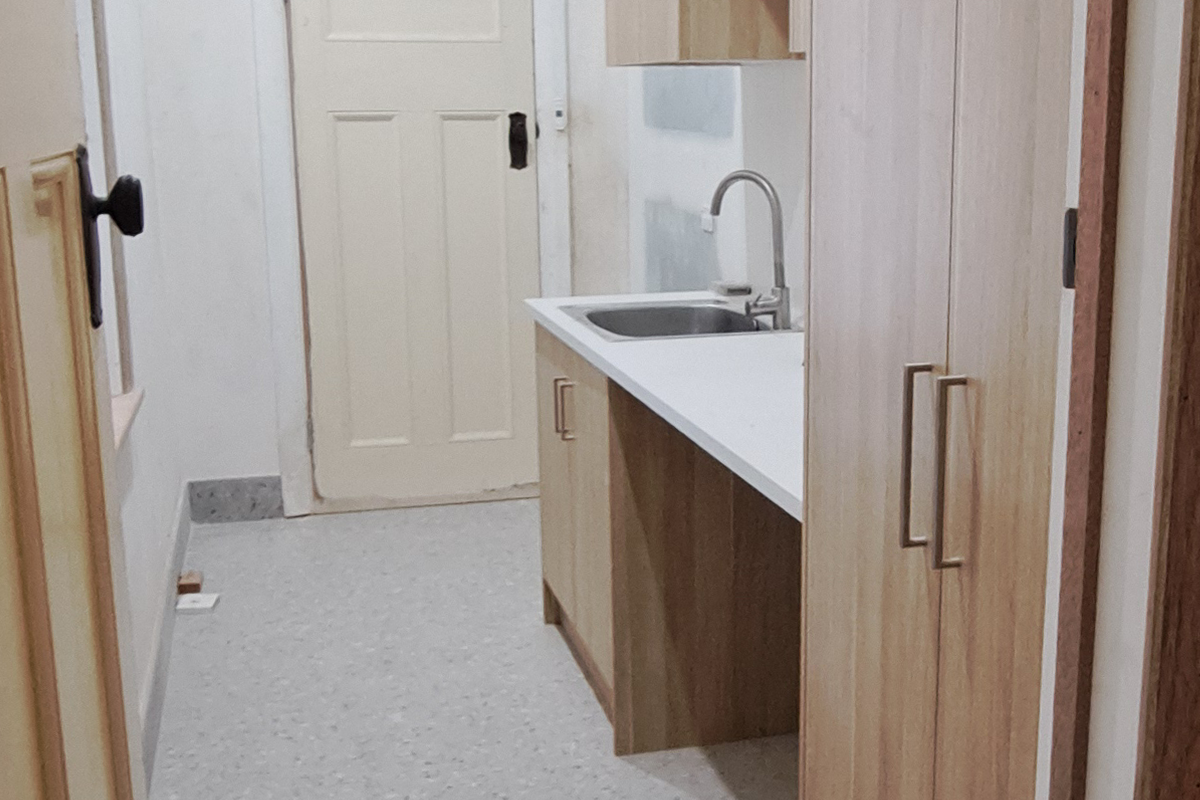 home-renovation-bathroom-laundry-ebenezer-manners-building-carpentry (1)