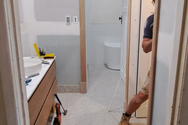 home-renovation-bathroom-laundry-ebenezer-manners-building-carpentry (8)